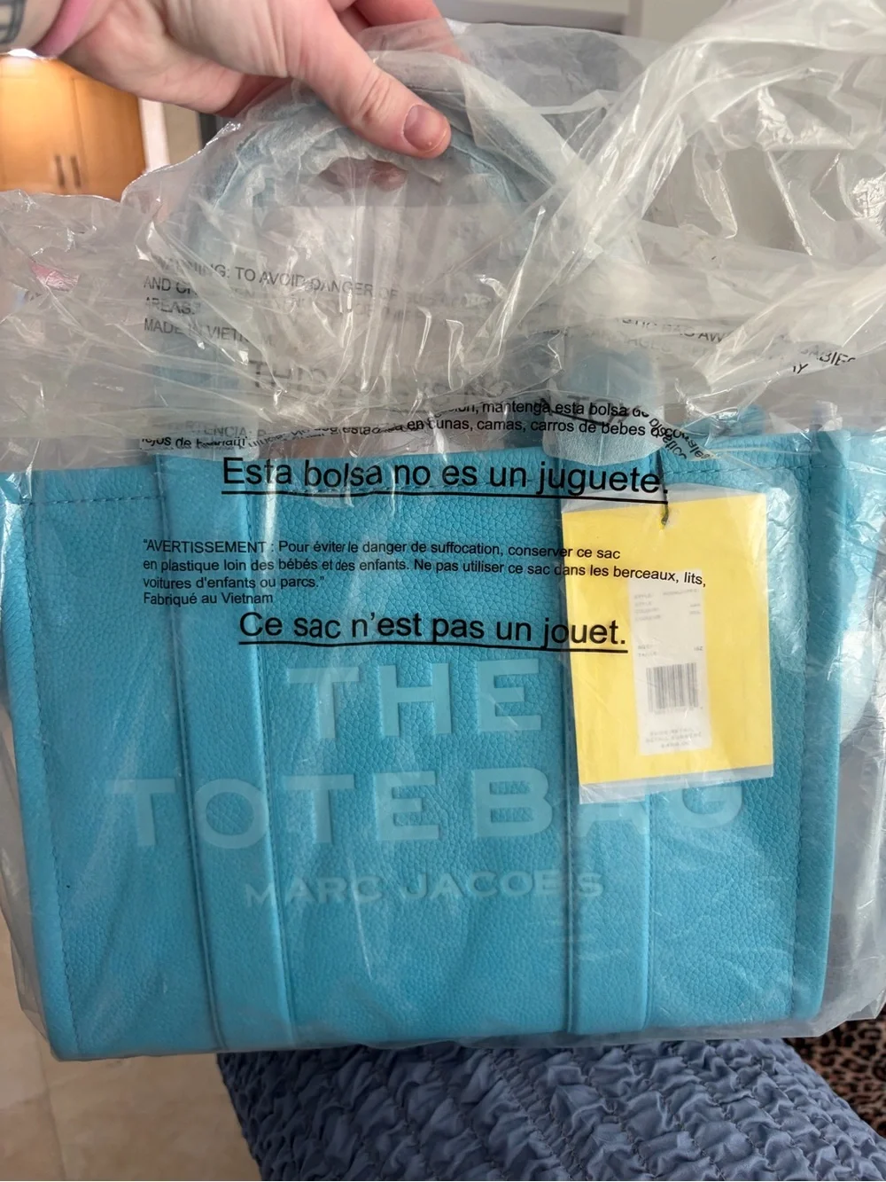 NWT The Tote Bag in Leather in Color Pool- MEDIUM - Picture 7 of 9